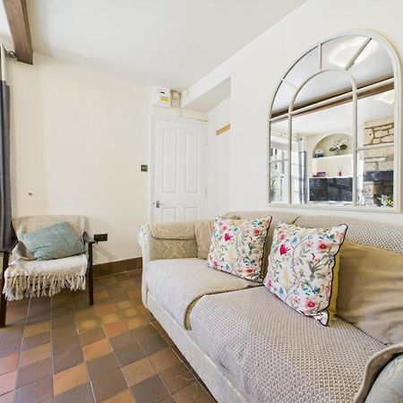 Romantic Cottage Cotswolds Parking Wi-Fi Уинчкомб Экстерьер фото